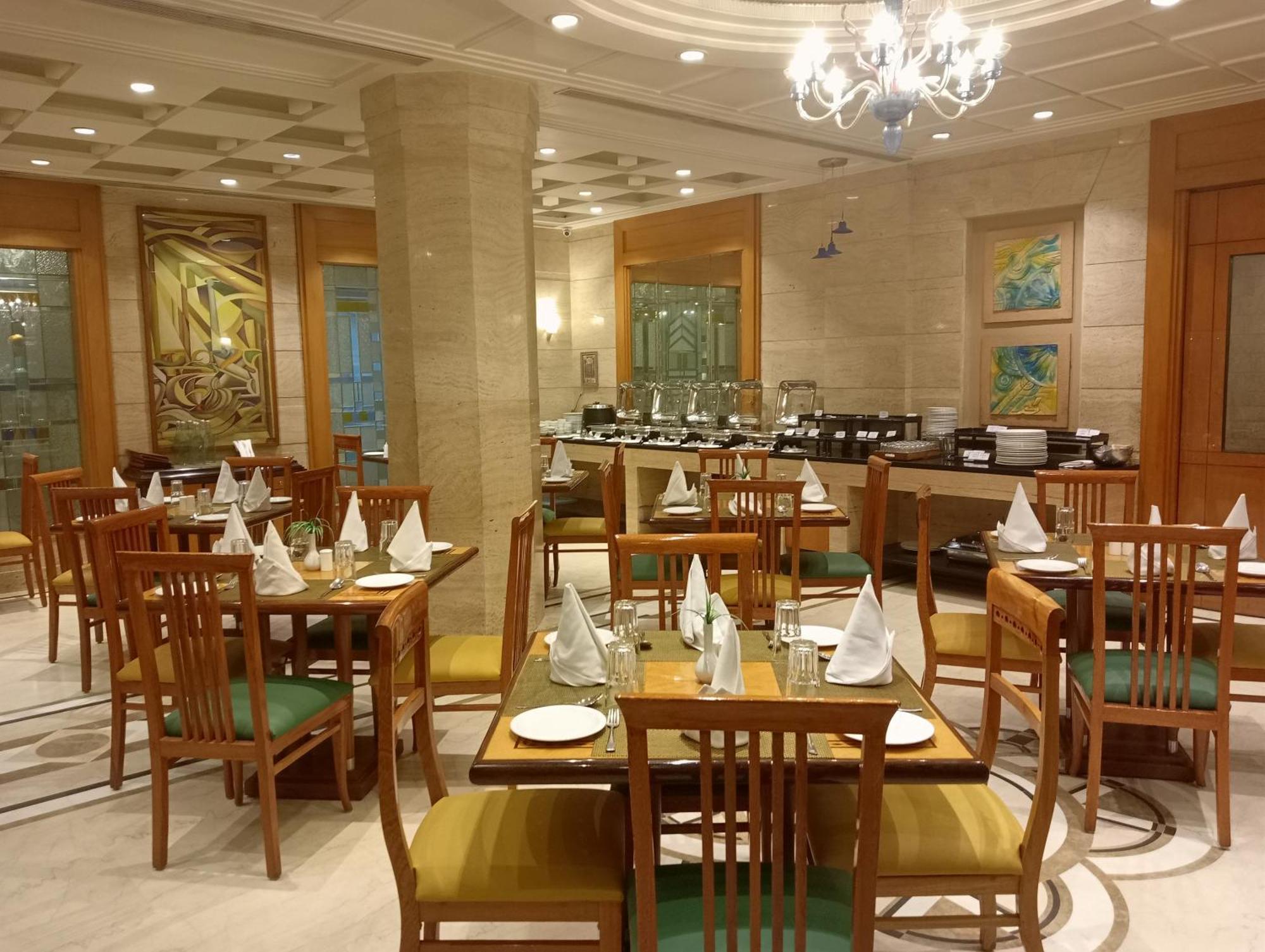 Sarovar Portico Kalupur Ahmedabad Exterior photo